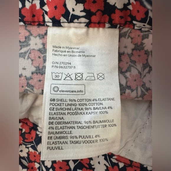 H&M L.O.G.G. Floral Print Shorts | Size 4 - Picture 6 of 6